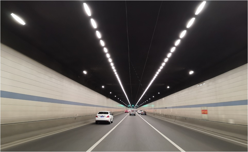 LED tunnel light